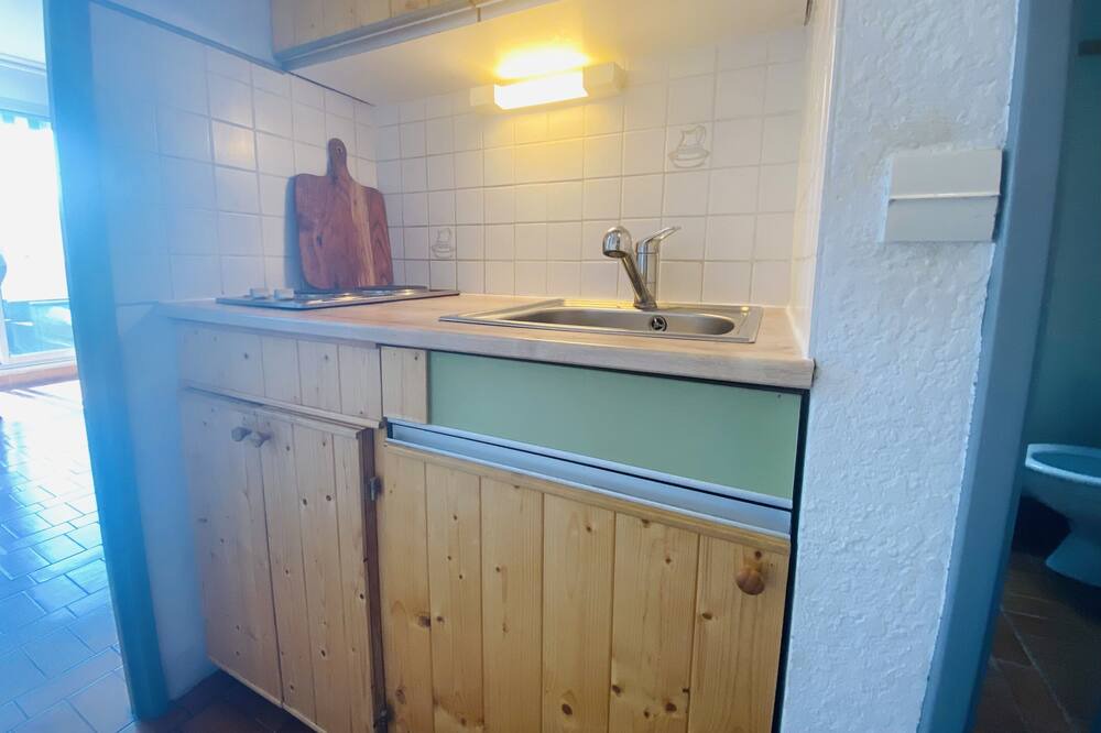 Photo of Kitchen in Le Grau-Du-Roi