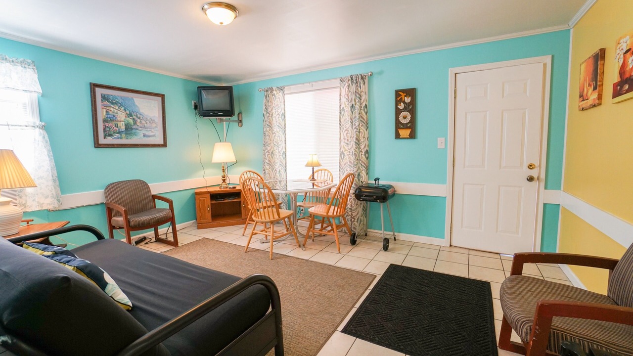Photo of Livingroom in Monticello