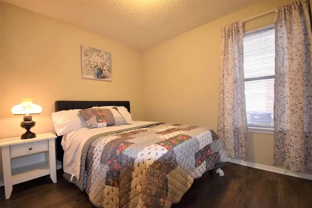 Photo of Bedroom in Fort Worth