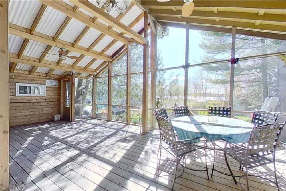 Photo of Patio Balcony in Sebright