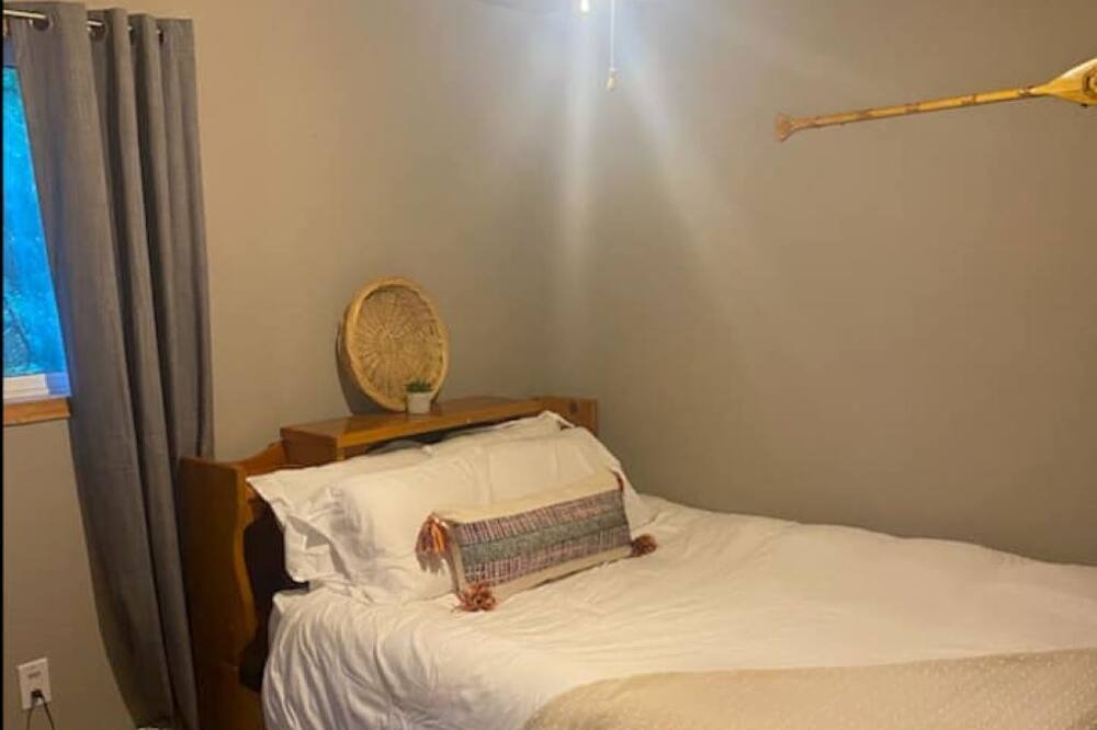 Photo of Bedroom in Sebright