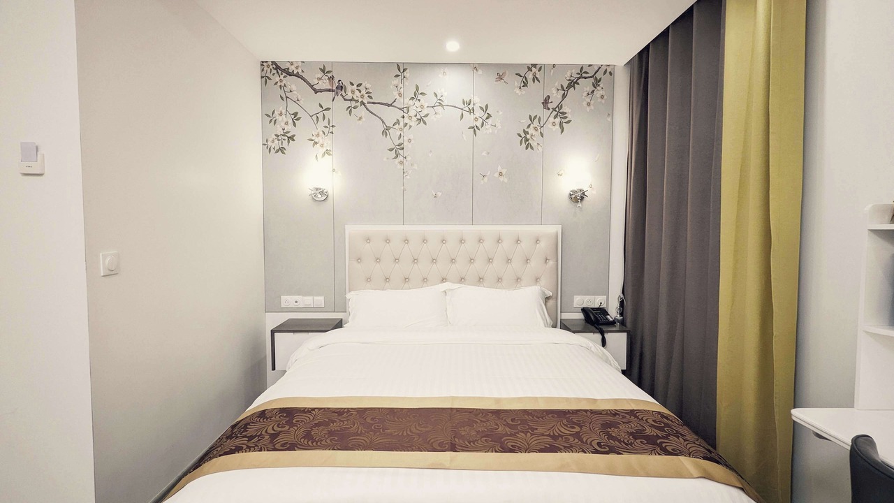 Photo of Bedroom in Sotteville-les-Rouen