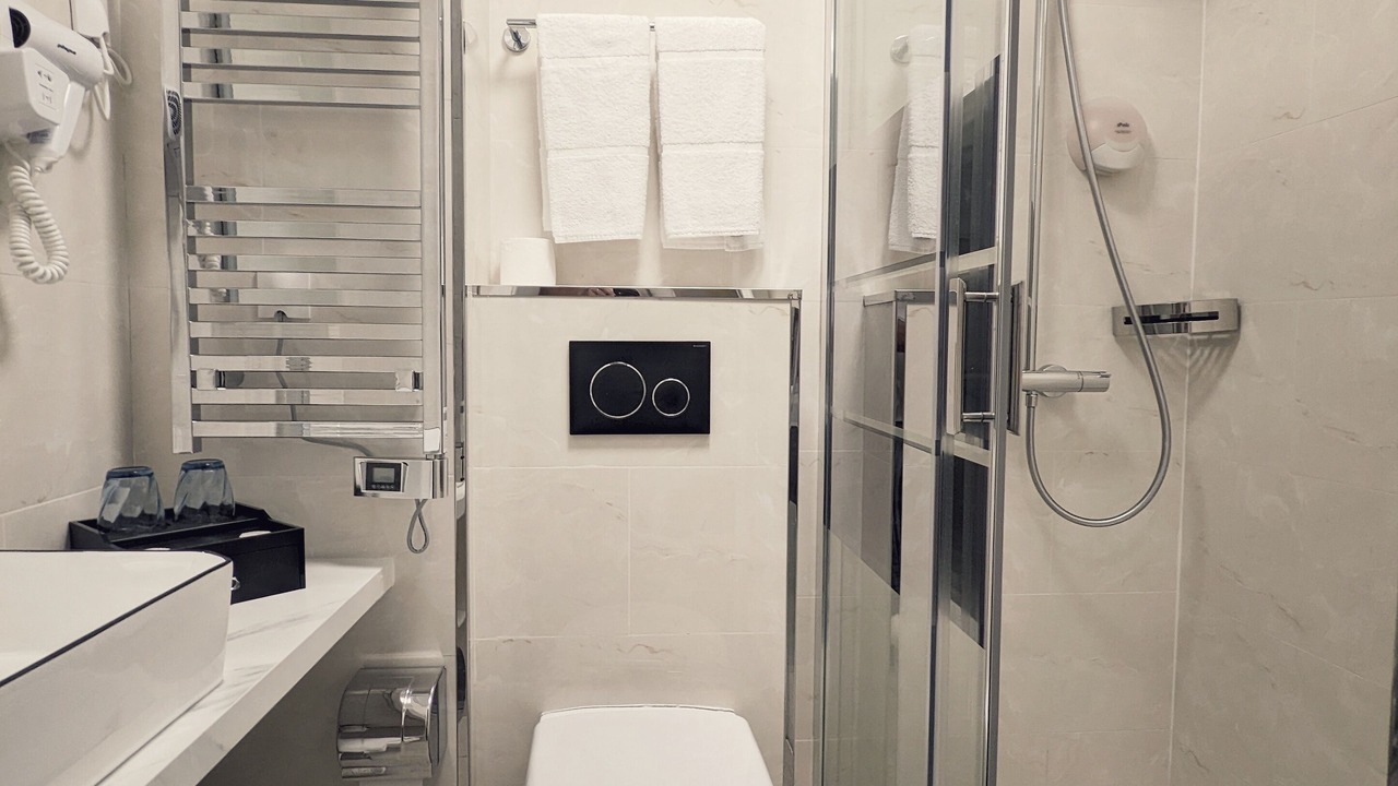 Photo of Bathroom in Sotteville-les-Rouen