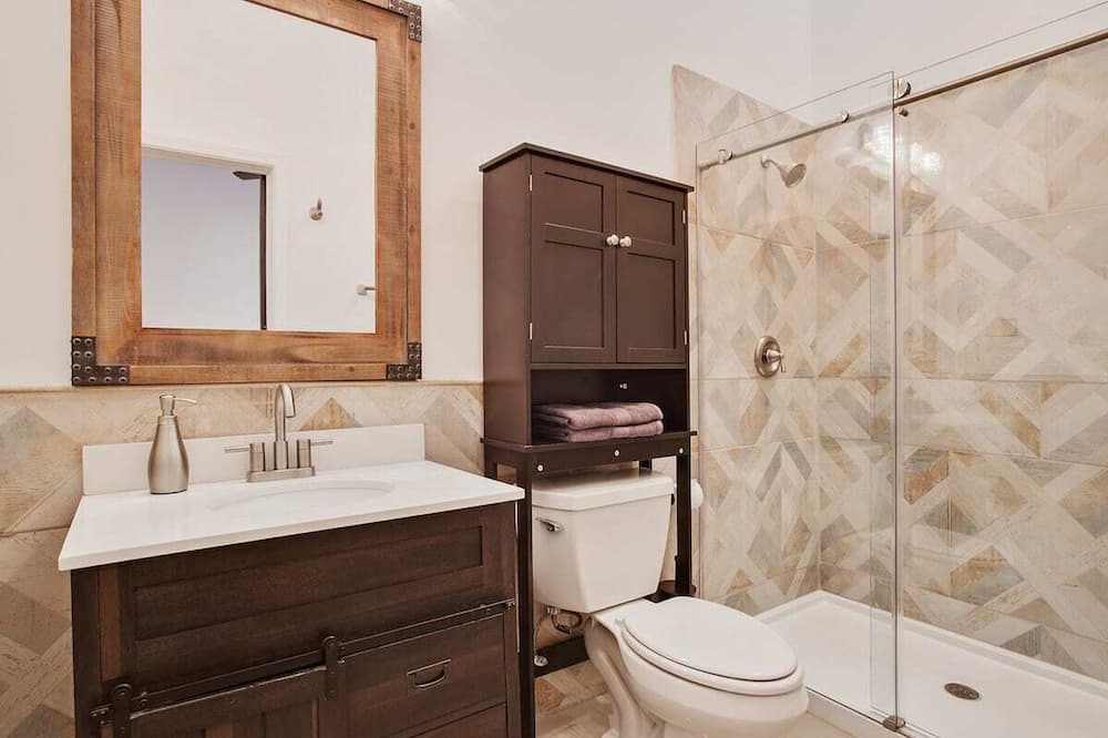 Photo of Bathroom in Treme