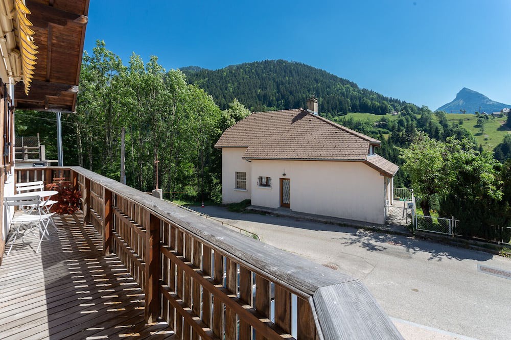 Photo of Patio Balcony in Saint-Pierre-de-Chartreuse