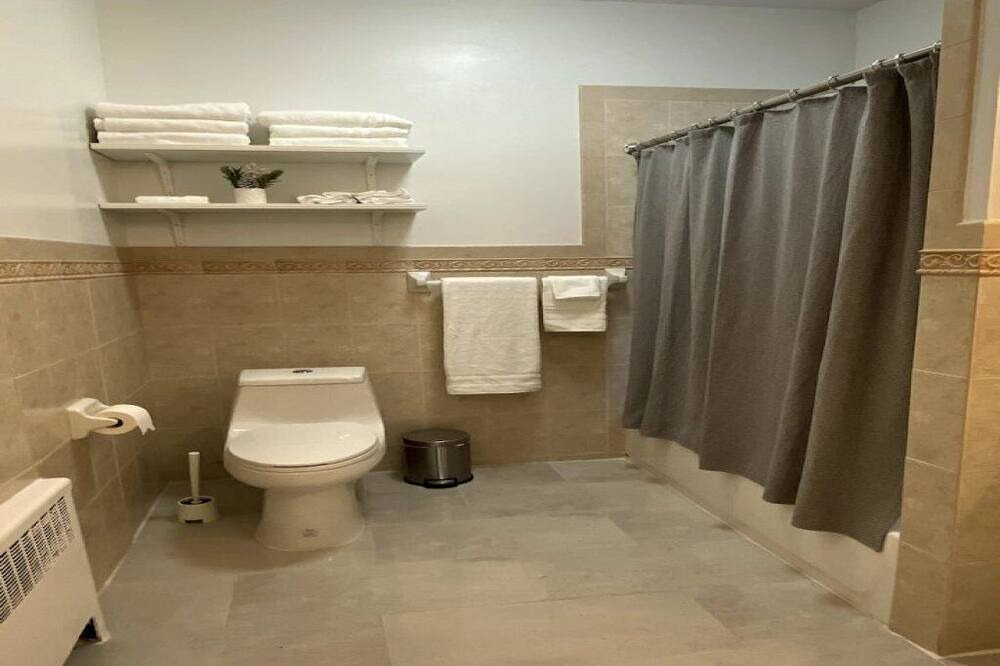 Photo of Bathroom in Irvington