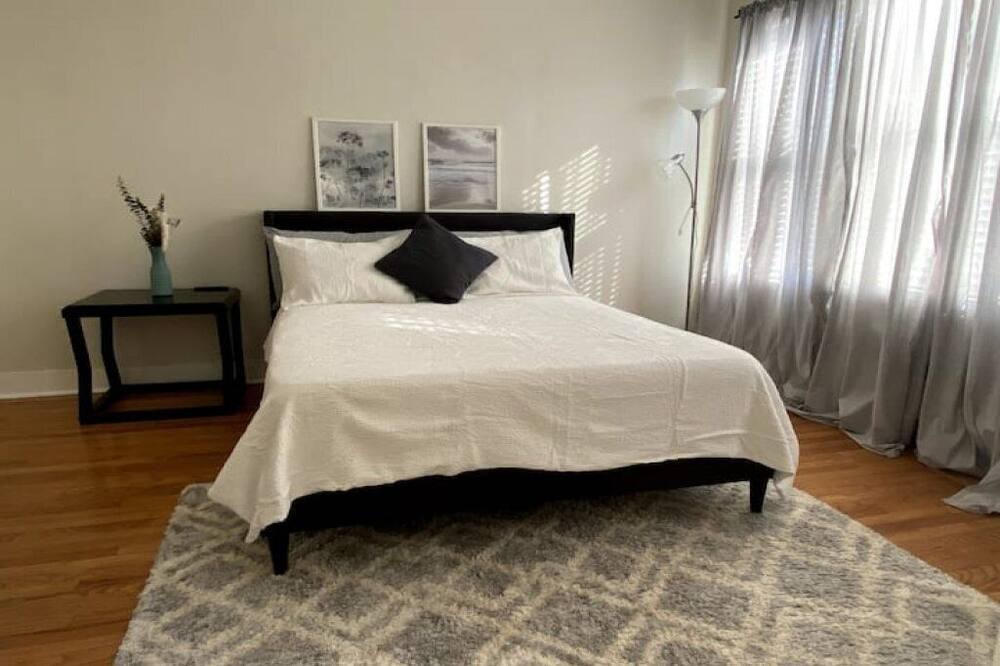 Photo of Bedroom in Irvington