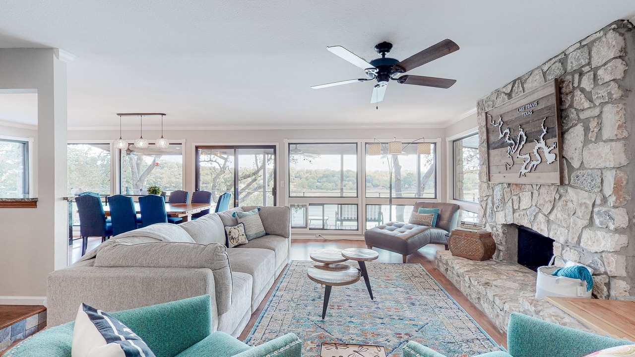 Photo of Livingroom in Point Pedernales
