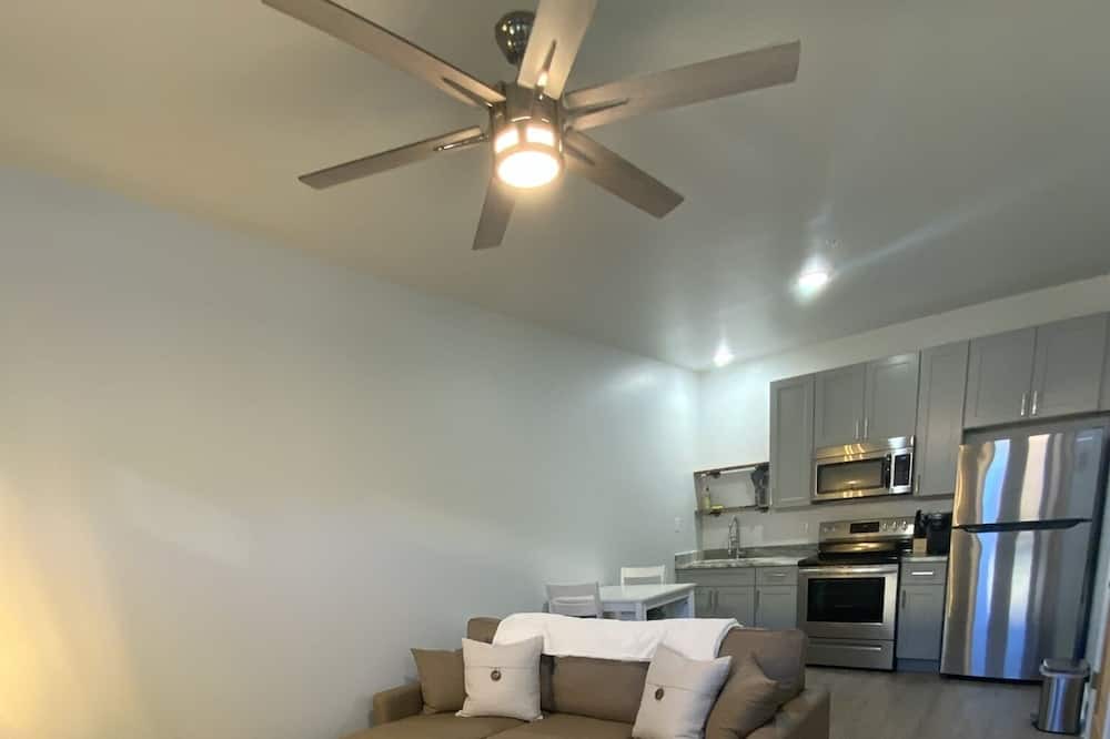 Photo of Livingroom in Wiggins