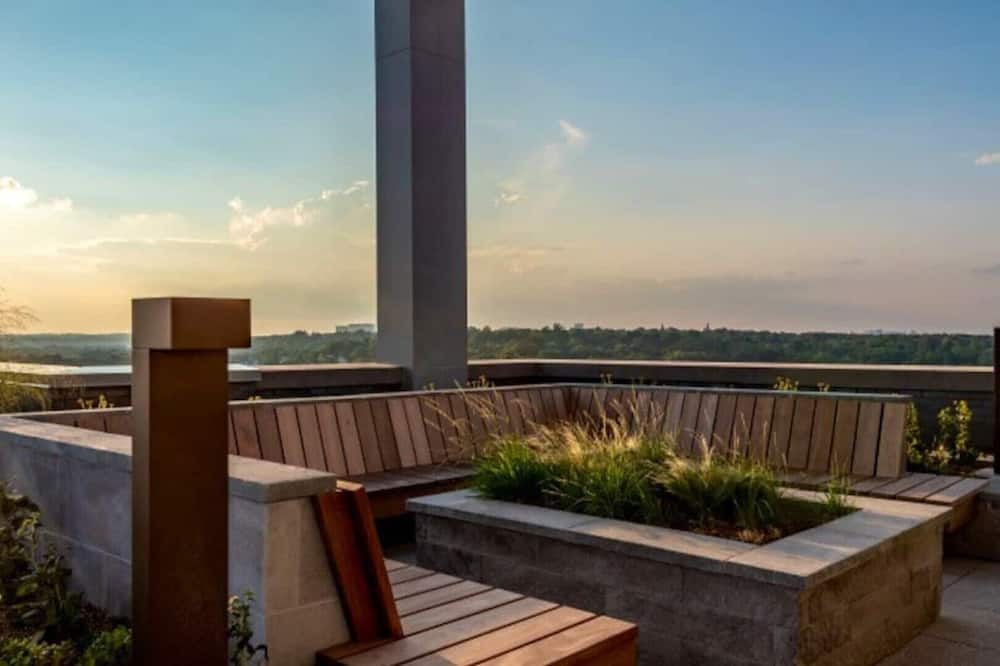 Photo of Patio Balcony in Jefferson Manor