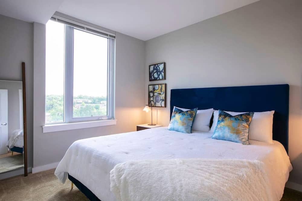 Photo of Bedroom in Jefferson Manor