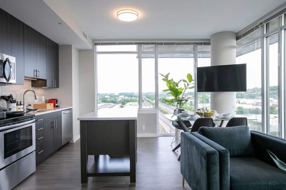 Photo of Others in Jefferson Manor