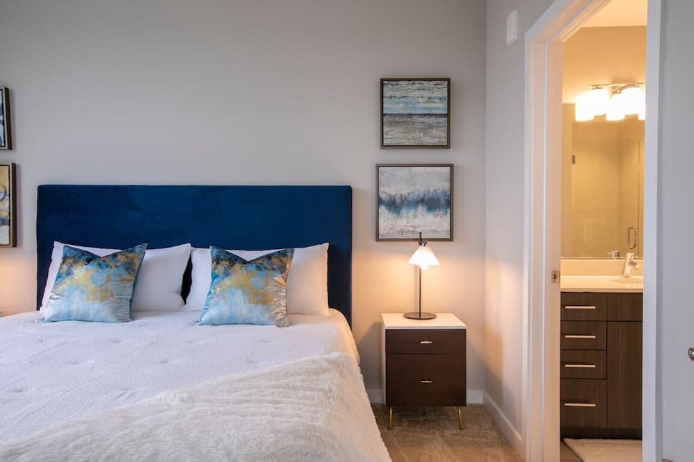 Photo of Bedroom in Jefferson Manor