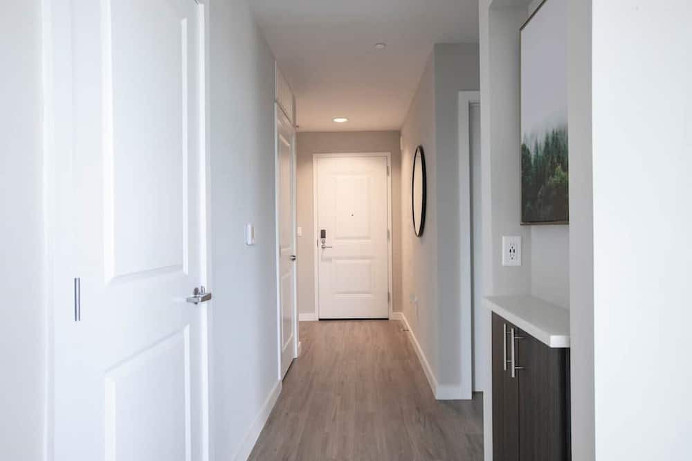 Photo of Bedroom in Jefferson Manor