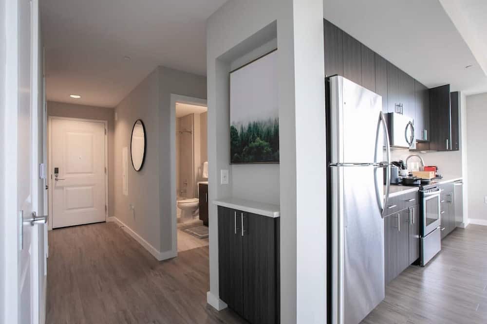 Photo of Bedroom in Jefferson Manor