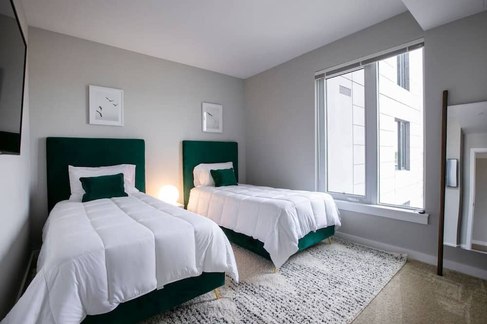 Photo of Bedroom in Jefferson Manor