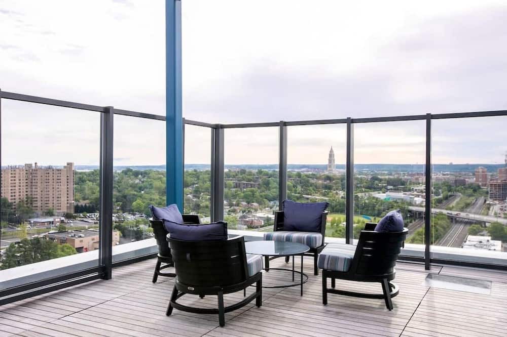Photo of Patio Balcony in Jefferson Manor