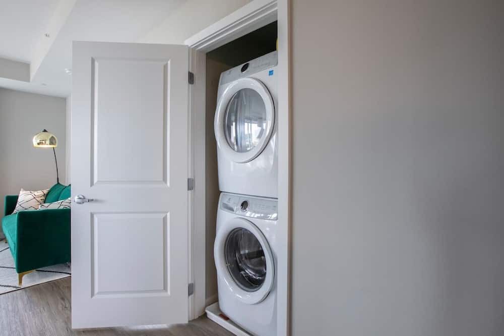 Photo of Others in Jefferson Manor