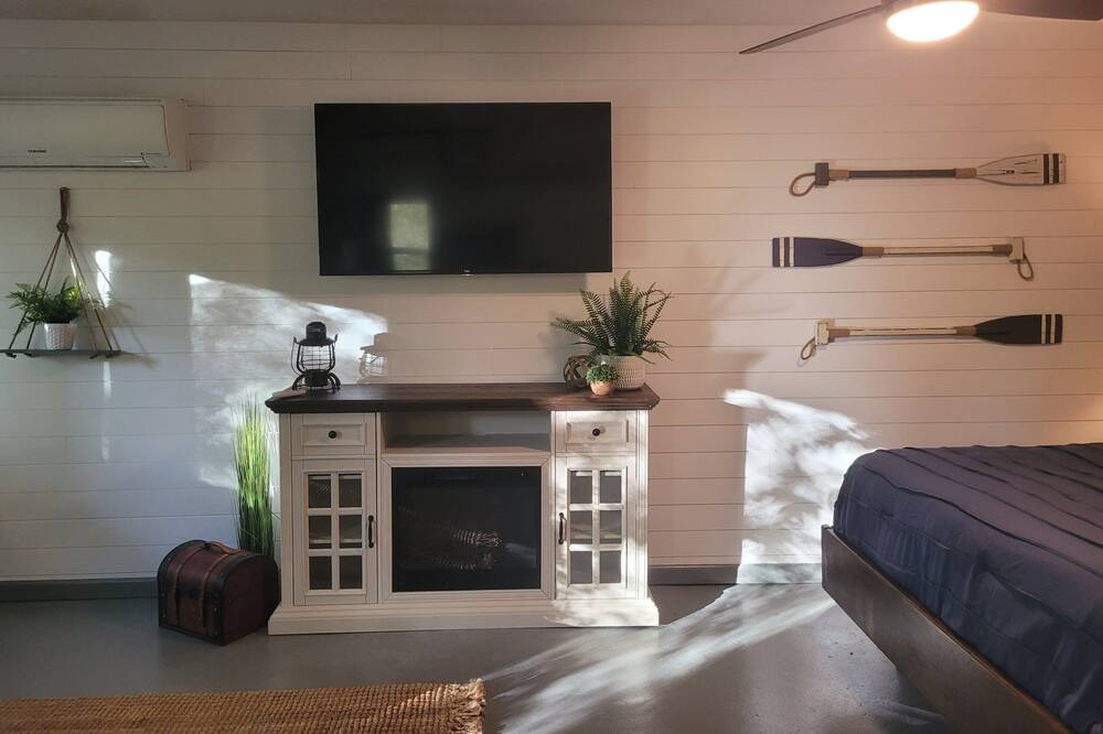 Photo of Bedroom in Lynn