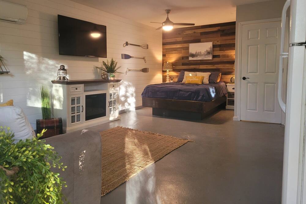 Photo of Livingroom in Lynn