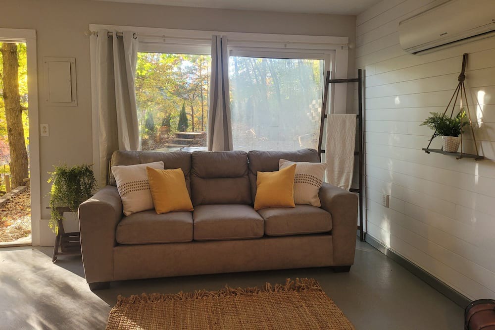 Photo of Livingroom in Lynn
