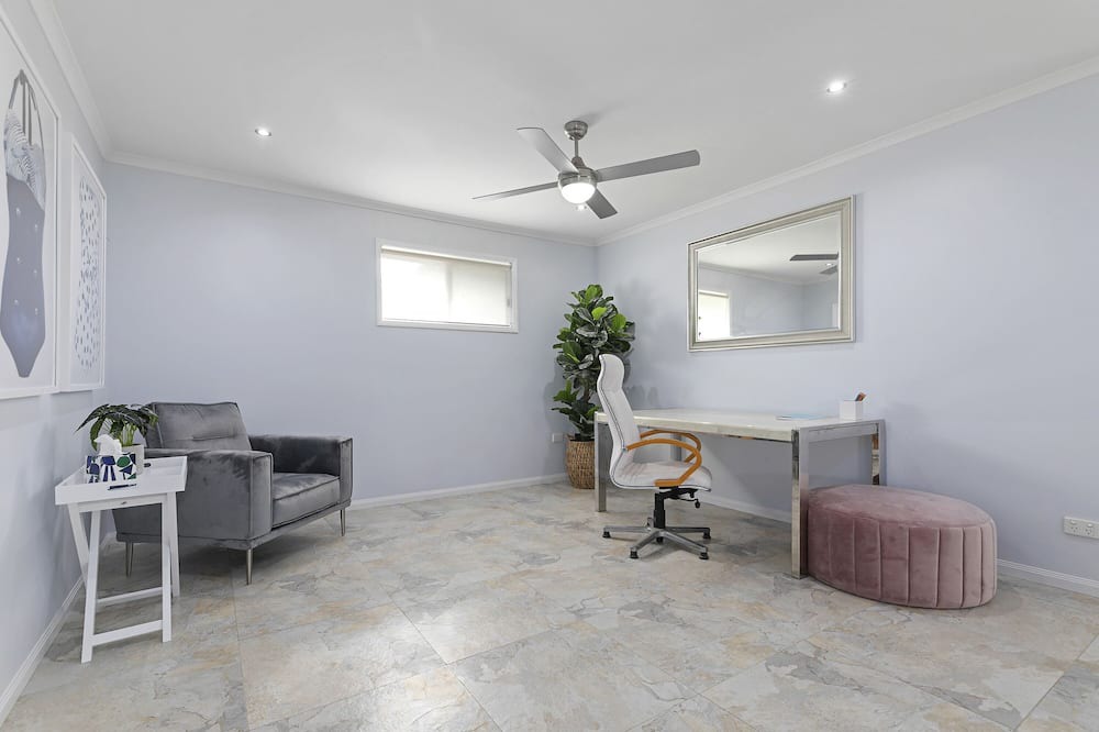 Photo of Others in Beachmere