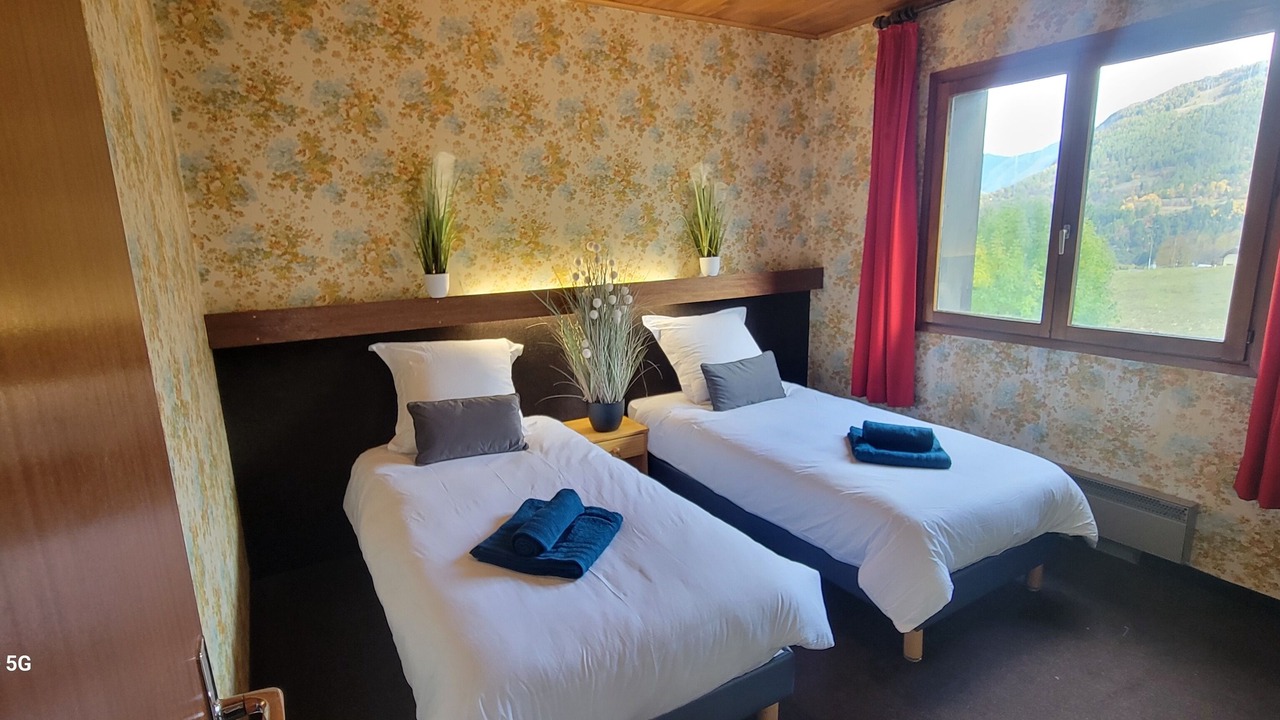 Photo of Bedroom in Albiez-le-Vieux