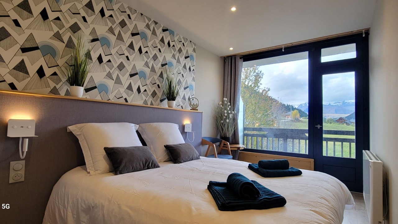 Photo of Bedroom in Albiez-le-Vieux