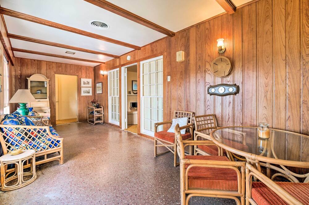 Photo of Bedroom in Navasota