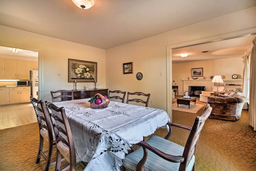 Photo of Bedroom in Navasota