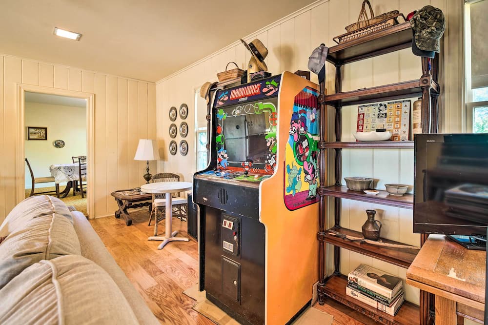 Photo of Bedroom in Navasota