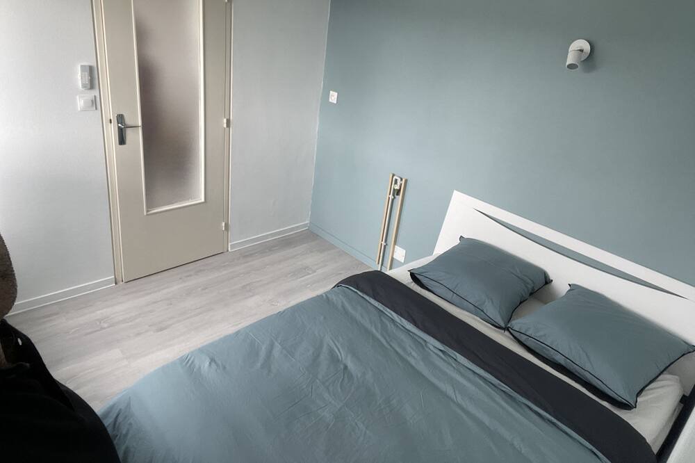 Photo of Bedroom in Pont-Audemer