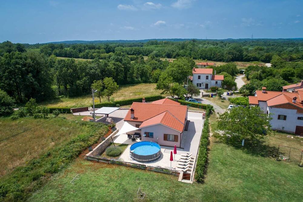 Photo of Outdoor in Nedescina
