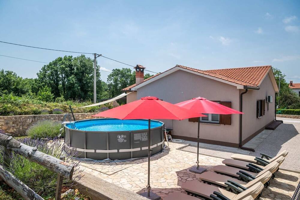 Photo of Outdoor in Nedescina