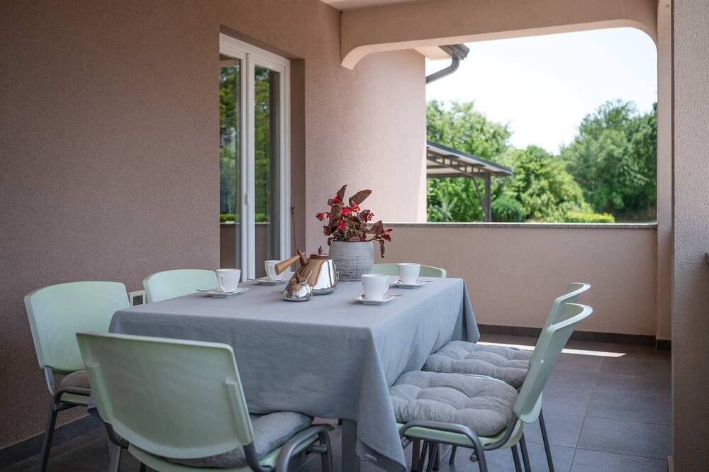 Photo of Patio Balcony in Nedescina