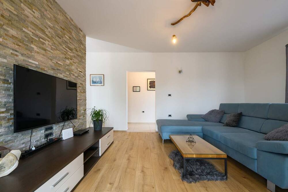 Photo of Livingroom in Nedescina