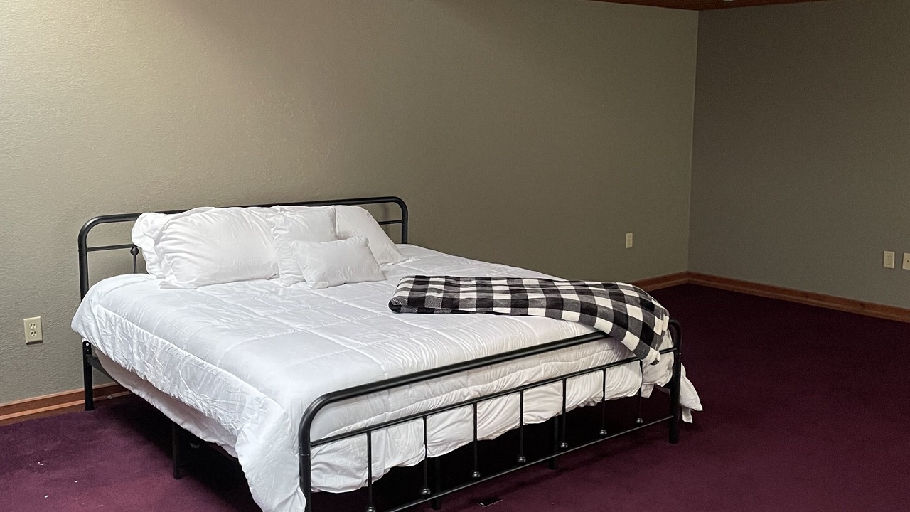 Photo of Bedroom in Belleville