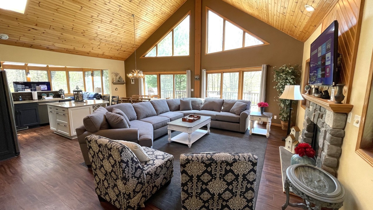 Photo of Livingroom in Spring Brook