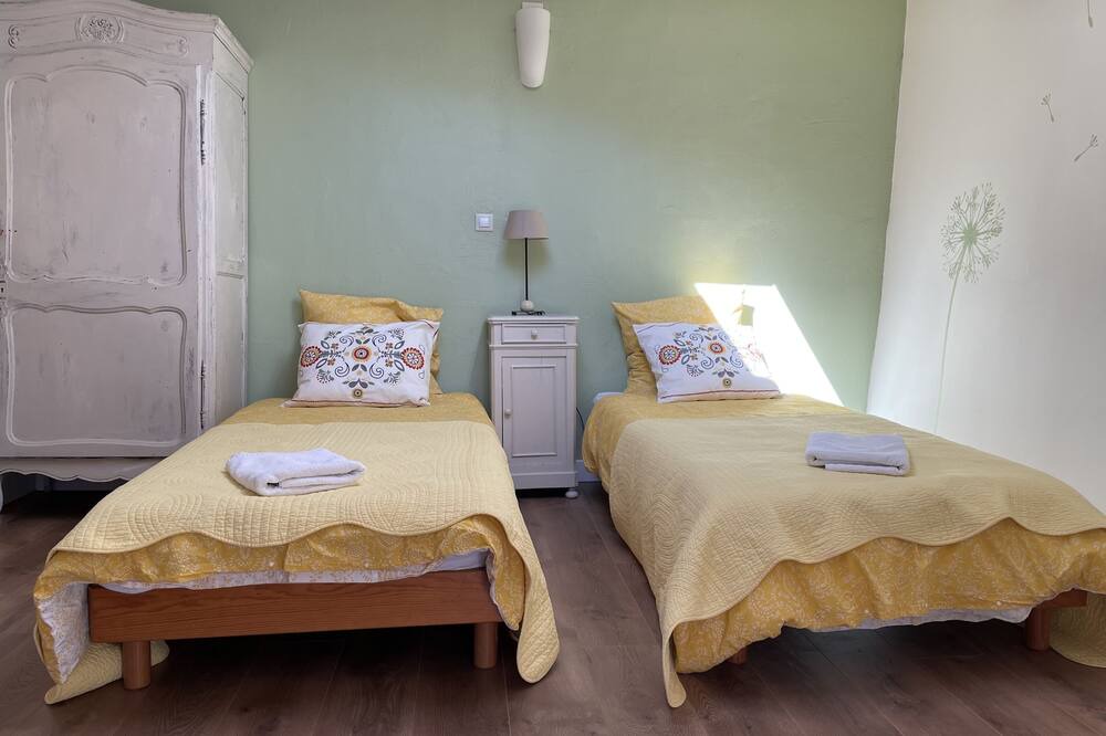 Photo of Bedroom in Ginoles