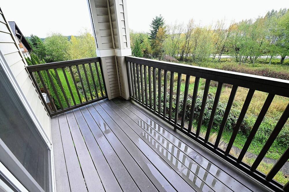 Photo of Patio Balcony in Port Orchard