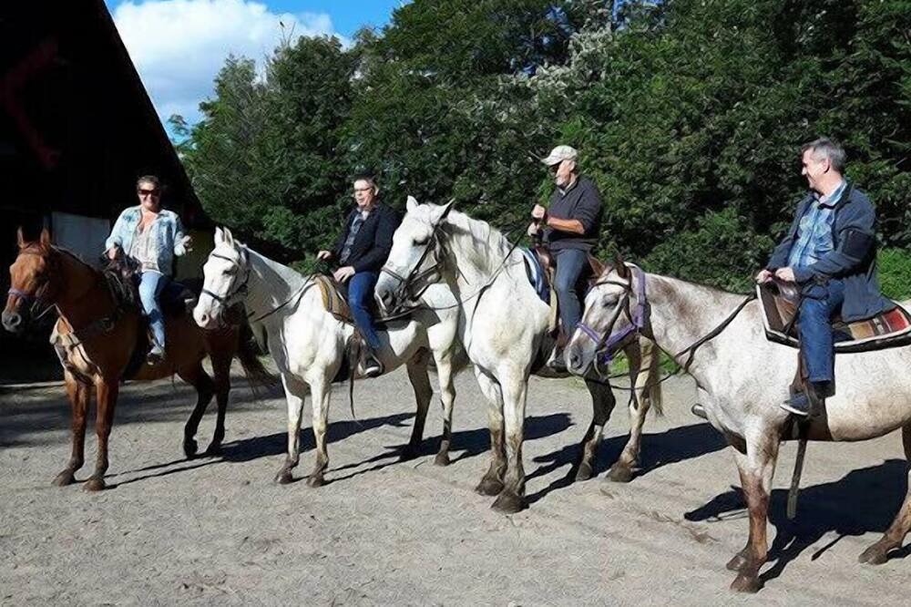 Photo of Others in Sainte-Agathe-des-Monts