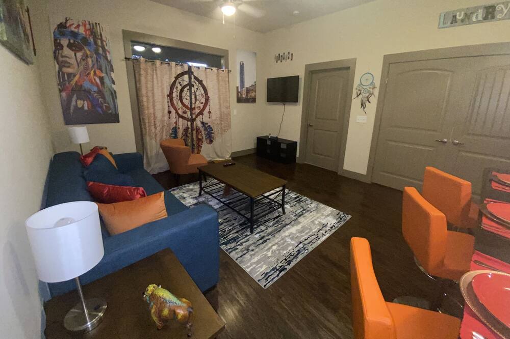 Photo of Livingroom in Central Oklahoma City