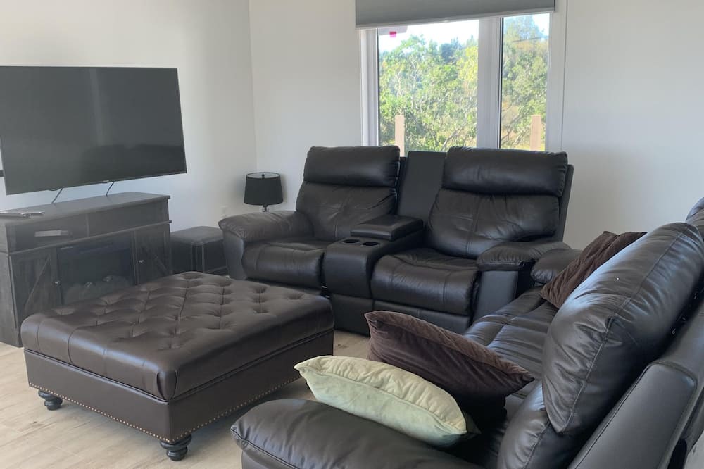 Photo of Livingroom in Le Rocher-Perce Regional County Municipality