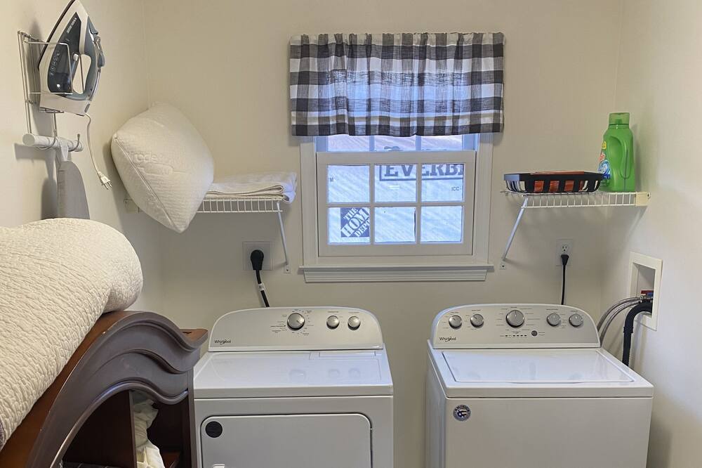 Photo of Bedroom in Chesapeake City