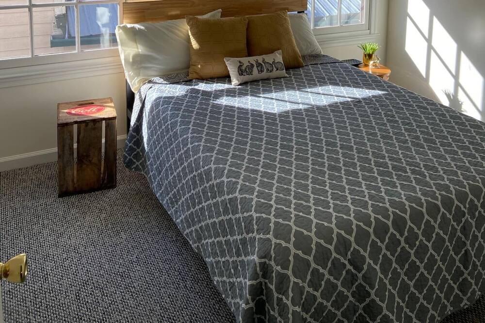 Photo of Bedroom in Chesapeake City