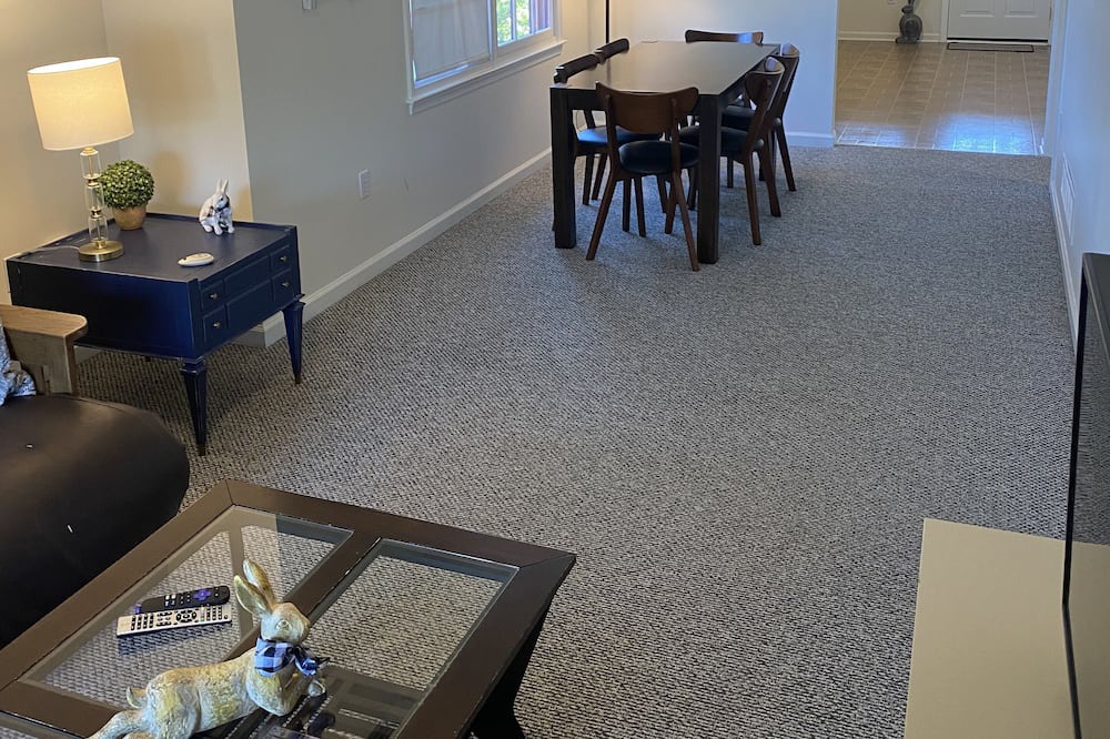 Photo of Livingroom in Chesapeake City