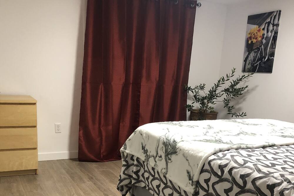 Photo of Bedroom in L'Ile-Bizard