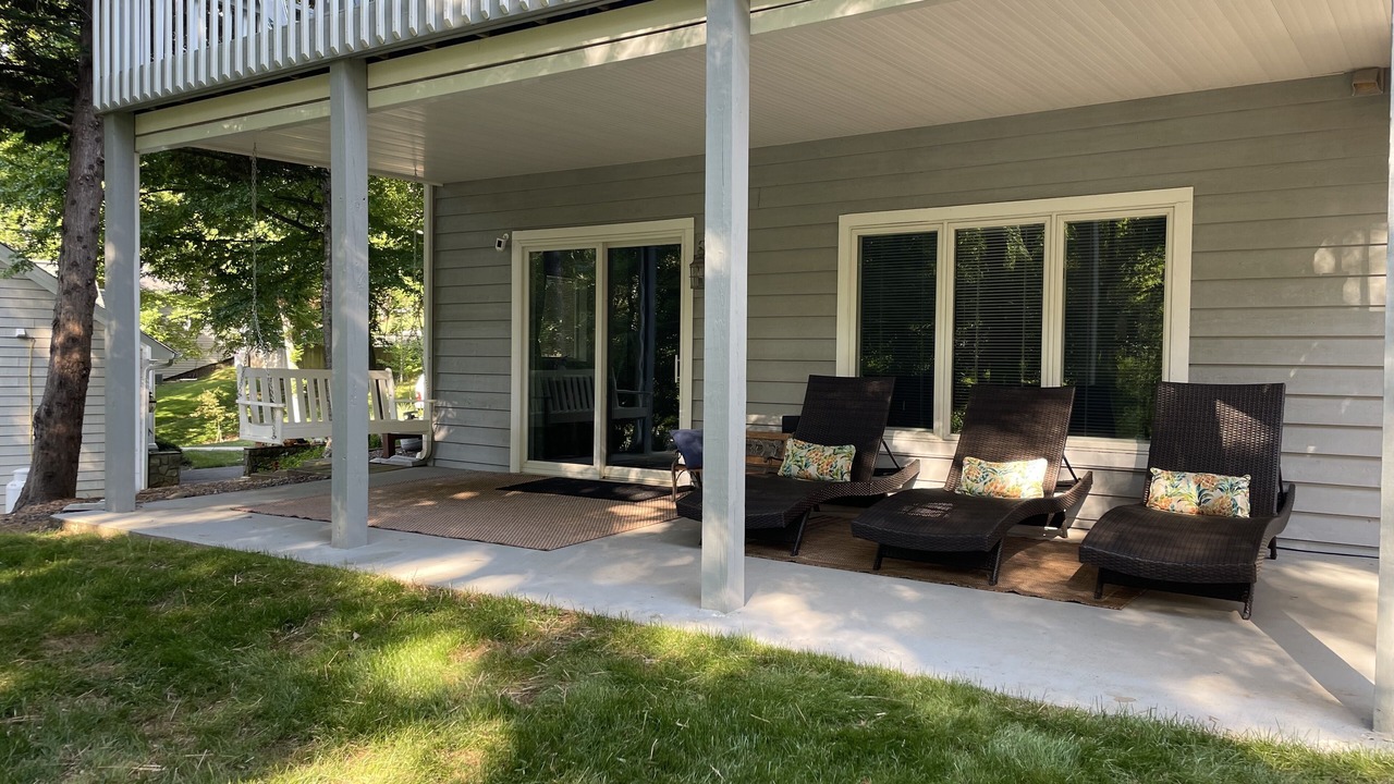 Photo of Patio Balcony in North Shore