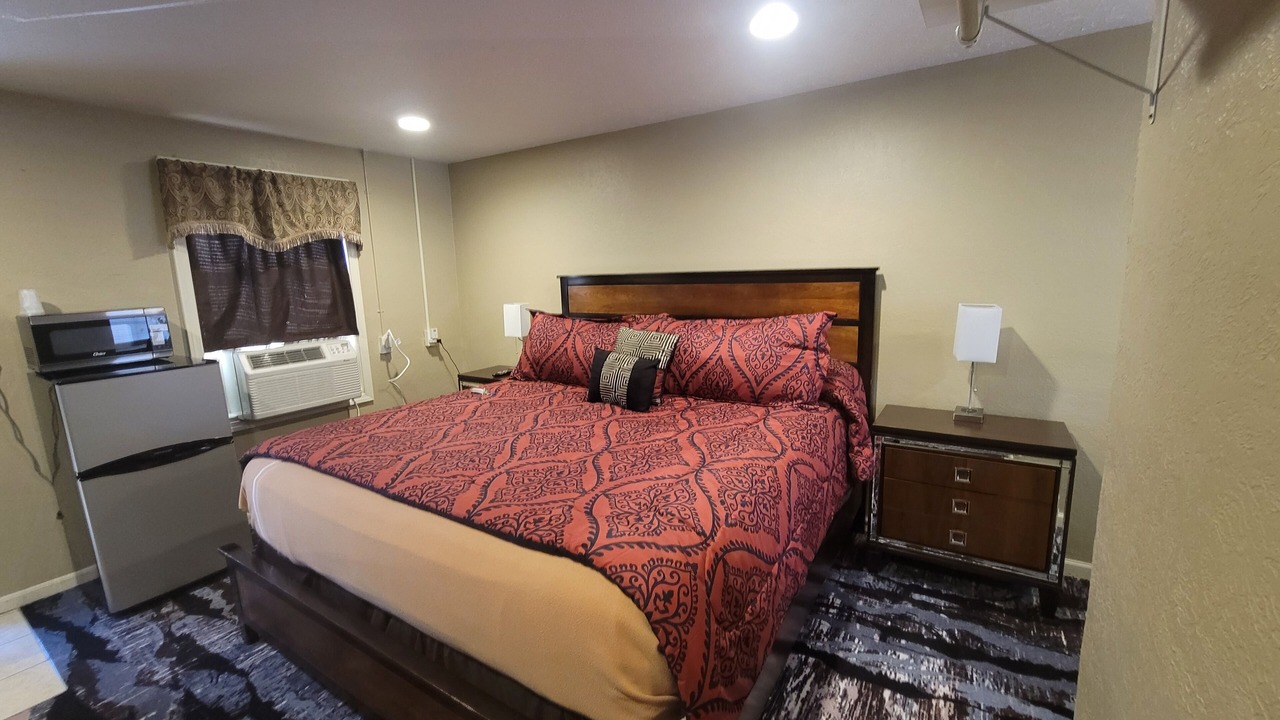 Photo of Bedroom in Salina