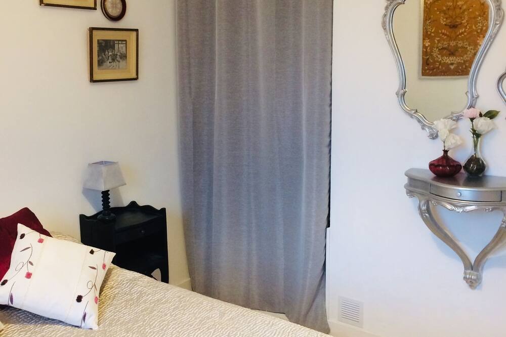 Photo of Bedroom in Blere